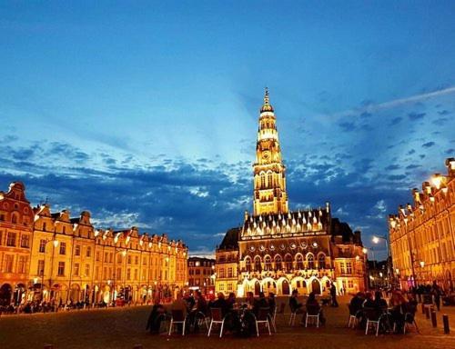 Au Coeur De La Grand Place Арас Екстер'єр фото
