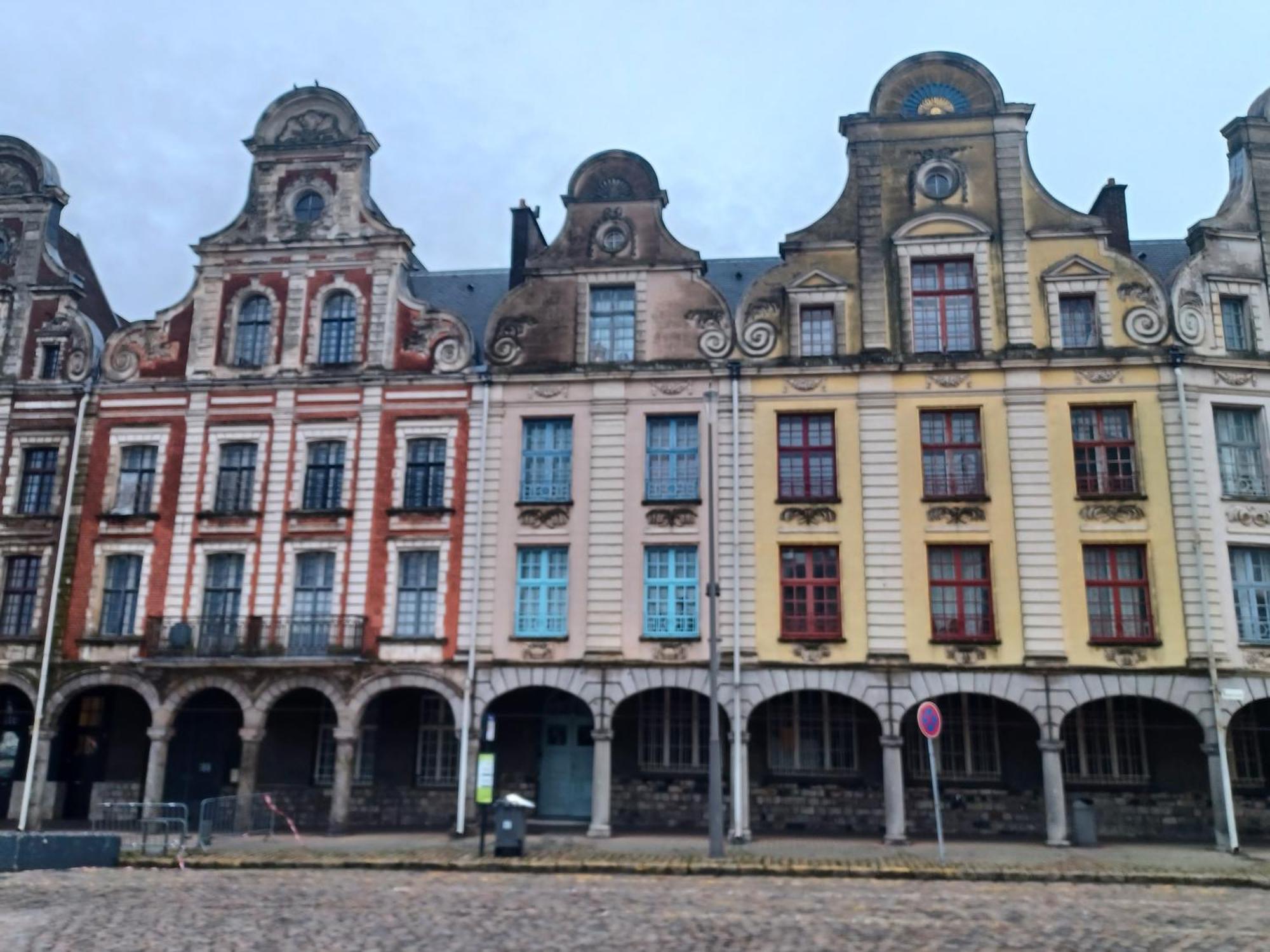 Au Coeur De La Grand Place Арас Екстер'єр фото